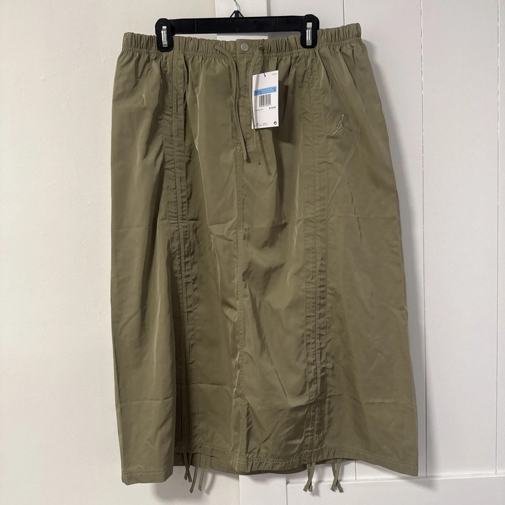 NEW! Jordan Flight Parachute Skirt Khaki Olive HQ9187-205 Size Medium Loose Fit